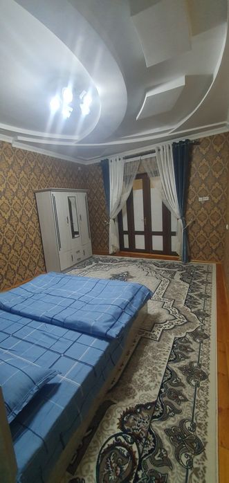 Hovli kunlik ijaraga beriladi.Sam shahar bogishamol.