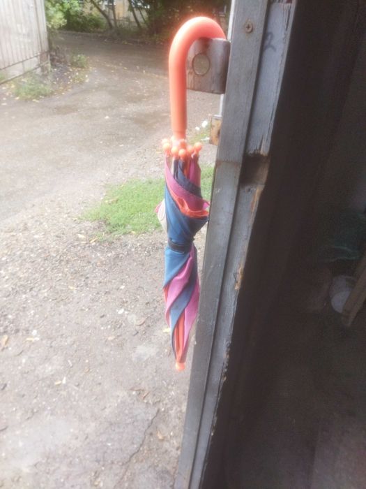Продам детский зонтик.