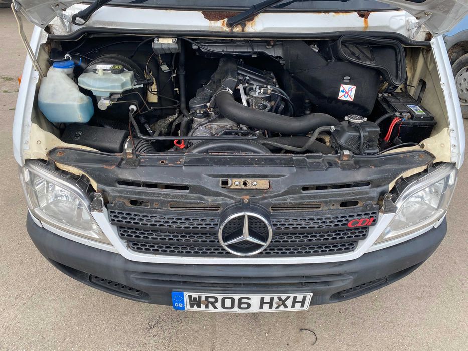 DEZMEMBREZ PIESE Mercedes SPRINTER 313 CDI 129 cp Carosata LADA cu Obloane 2006