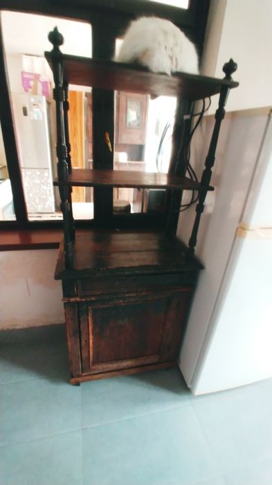 Этажерка  деревянная старинная вся целая крепкая всего 3 штуки