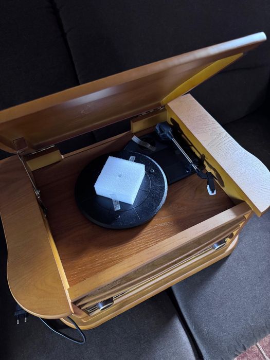 Centru muzical retro cu pick-up DL-189BD-99 – Bluetooth, Radio, CD, USB, stare foarte bună