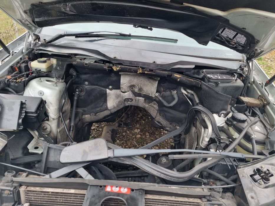 Vând caroserie Mercedes ML 320