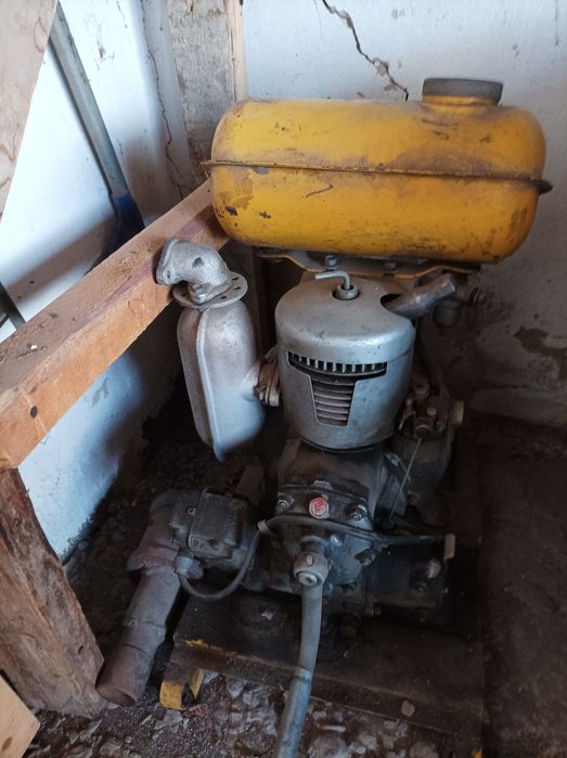 Насос водяной бензиновый