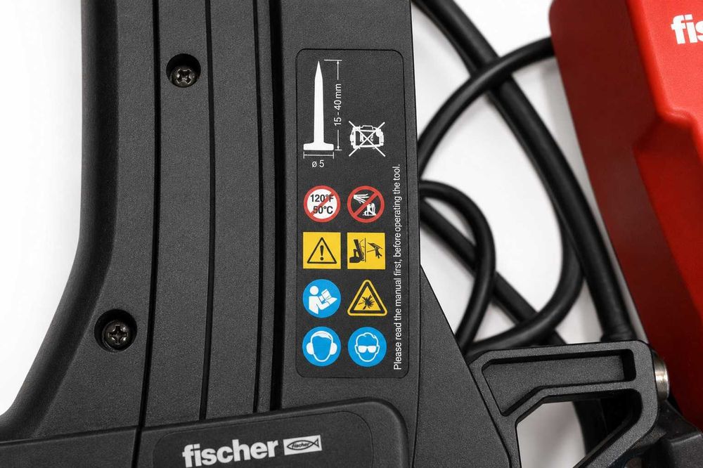 Pistol cuie beton Fischer FGC 100 pe gaz