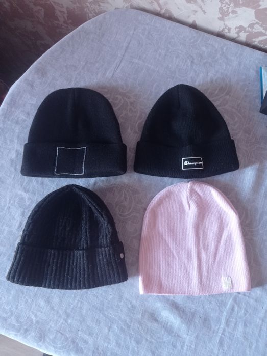 Продам шапочки зима весна-осень