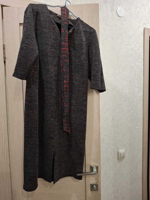 продам разные платья р.46-48