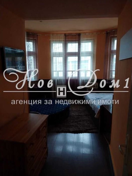 Дава се под наем Четиристаен апартамент в Варна, Гръцка махала - 120 кв.м за 500 € - Снимка #2