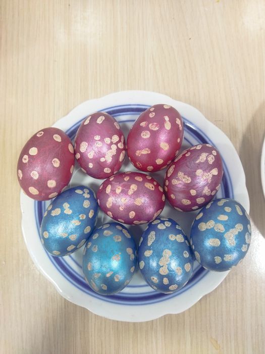 Покраска яиц на праздники