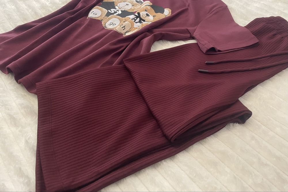 Спортно-елегантен дамски комплект, р-р S