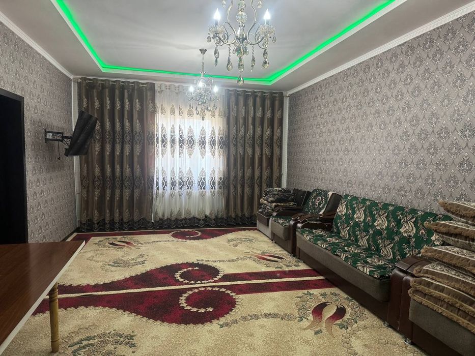 Уй сатылады 2 этаж котедж, 11 комната, жер майдану улкен, ремонт евро,