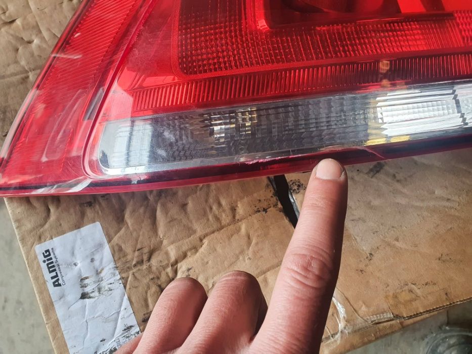 stop stanga spate golf 7 berlina