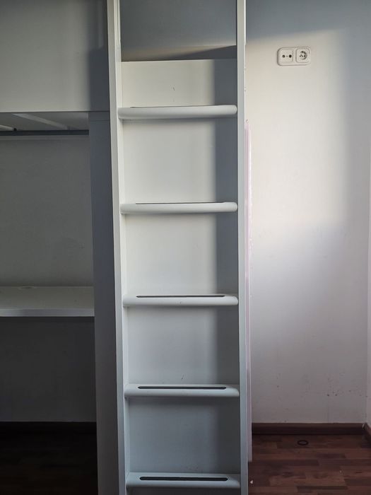 Pat supraetajat cu birou,dulap si trei sertare 90X200cm si scaun birou