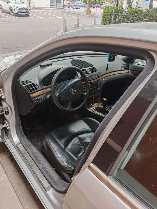MERCEDES-BENZ E-Class 2005 — imagine 5