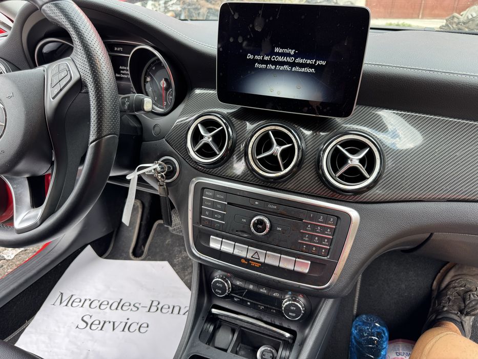 Кожено табло със здрави ербеци за Mercedes GLA W156 X156