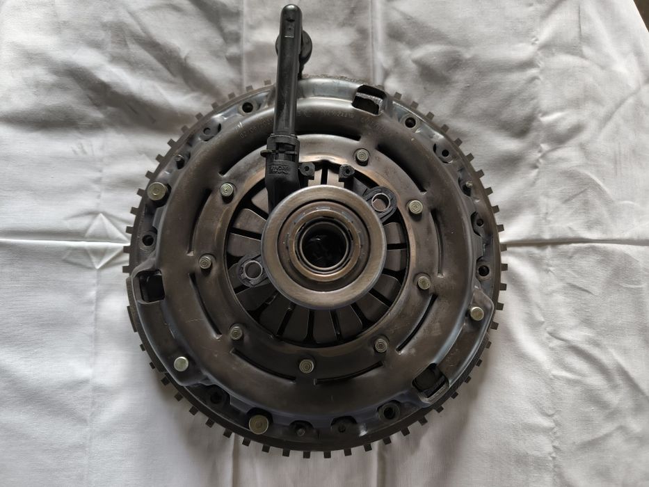 Volanta masa dubla Dacia Renault 1.0 tce 28000km