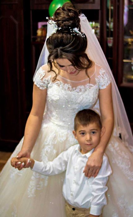 Свадебное платье