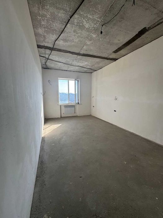 4-комн. в Gabus на 9/9 — 133 м² + кладовка 30 м², коробка, Глинка`