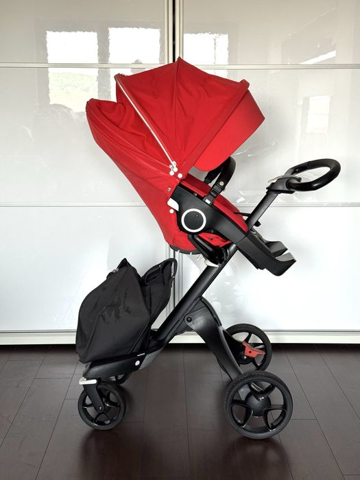 Cărucior Stokke V6 2 în 1 – Roșu (landou + parte sport)
