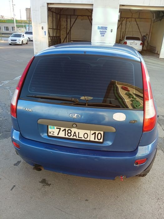 Продам машину в хорошем состояние .