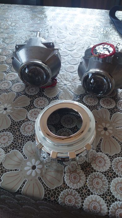 Би- ксенон Прожектори за вграждане Morimoto FXR 2.5"