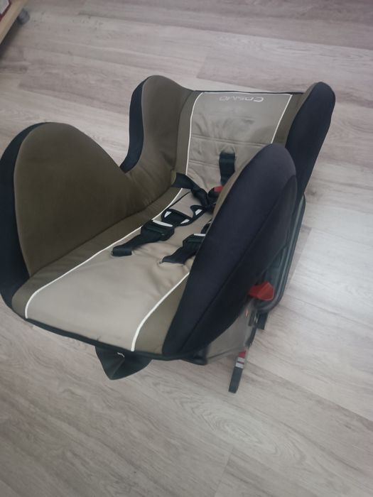 Vând scaun auto ,cu isifix, greutate 9/18 kg