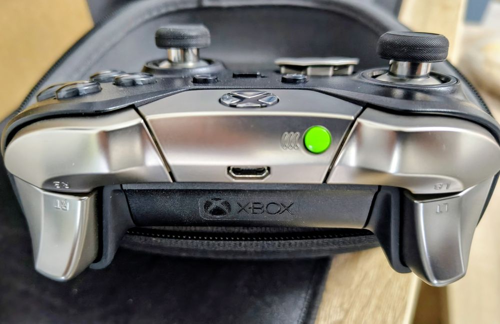 Controler Xbox elite 1. Că nou