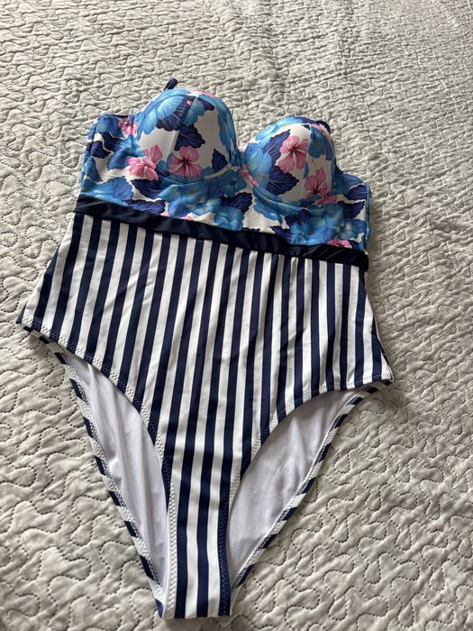 Costum de baie Cupshe marimea 42