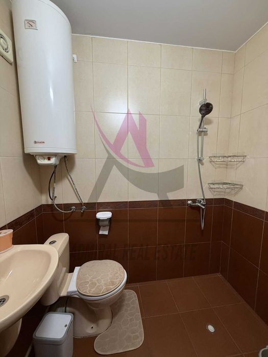 Дава се под наем Тристаен апартамент в Варна, Център - 70 кв.м за 550 € - Снимка #4