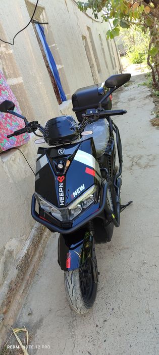Skuter 700 $ sastenasi yaxshi