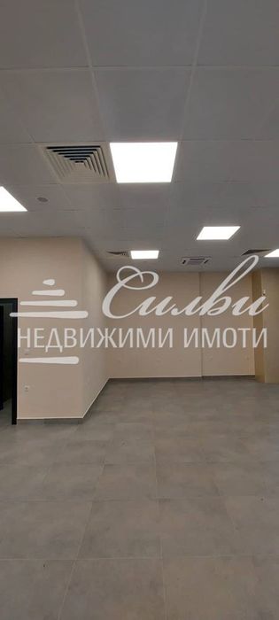 Дава се под наем Магазин в Шумен, Добруджански - 140 кв.м за 918 € - Снимка #2