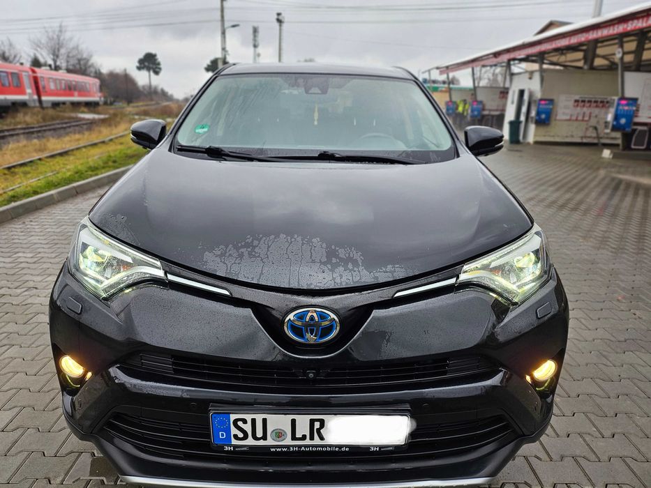 Toyota Rav 4Hybrid,,IN GARANTIE,HIBRID,Piele,Distronic,Full,Germania