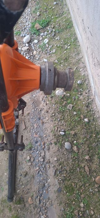 Мотобур бензиновый STIHL BT 360