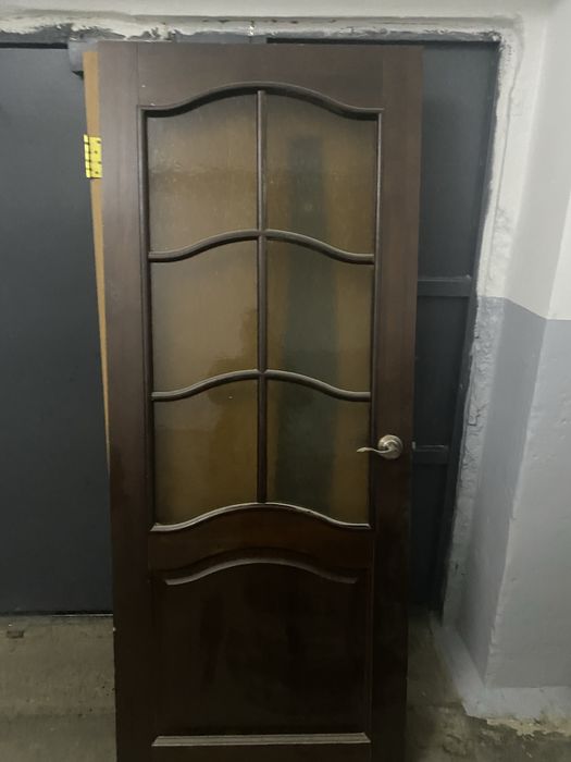Продам 2 межкомнатные двери