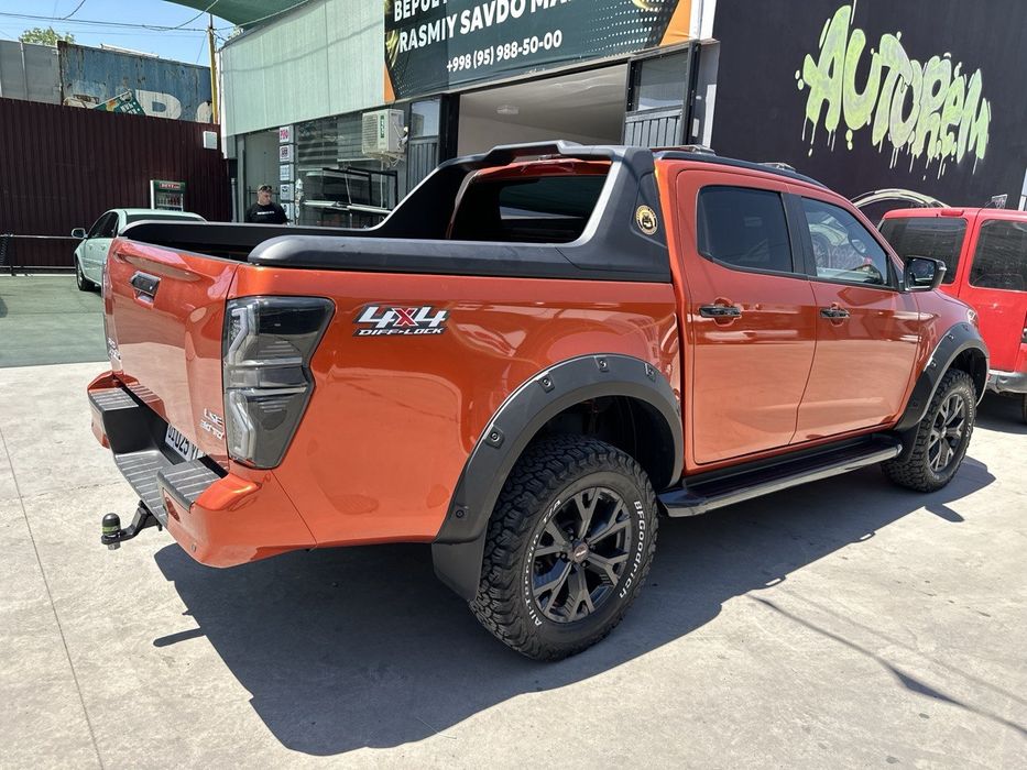 Сполер дуга ROL BAR на кузов Isuzu D-MAX.