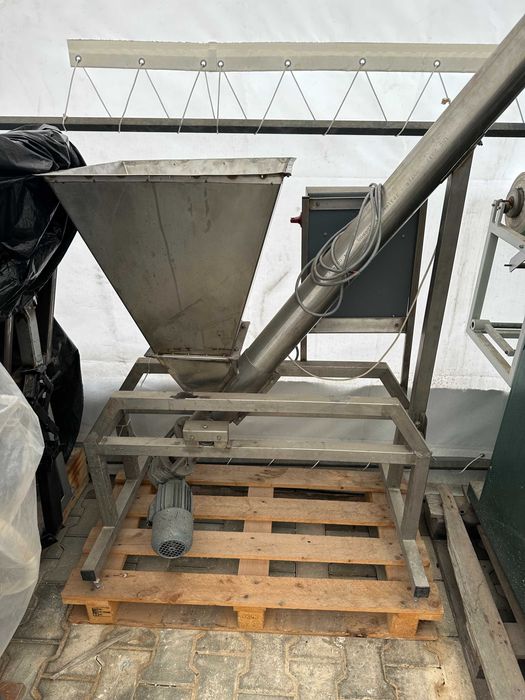 Елеватор за пакетираща машина