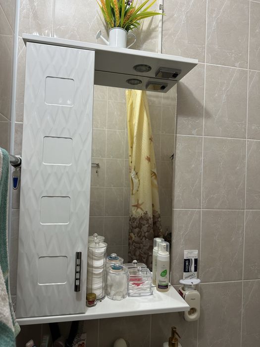 Навесной шкаф для ванной