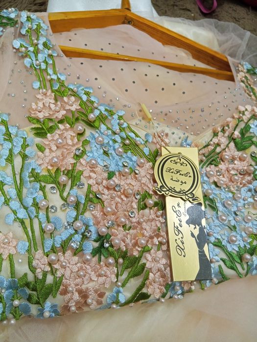 Продам новое платье