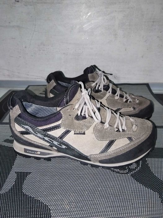 Aku туристически обувки