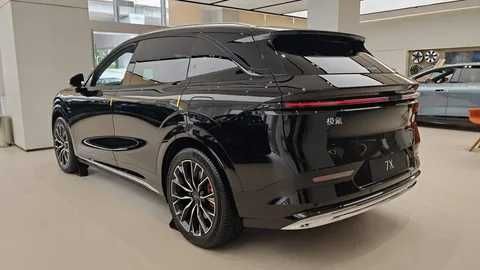 Zeekr 7x 705 AWD boshlangich 30% tolov bilan nasiya savdo asosida