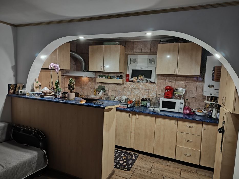 Vrei ca banii tai să nu se devalorizeze, cumpără o casă. Investiţia în imobiliare, rămâne o metodă de prosperitate.