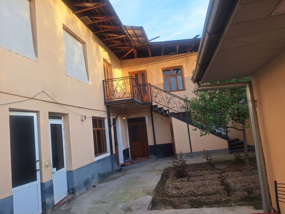 135000у.е Тинчлик метро 2 сотик 6 хона Катеж