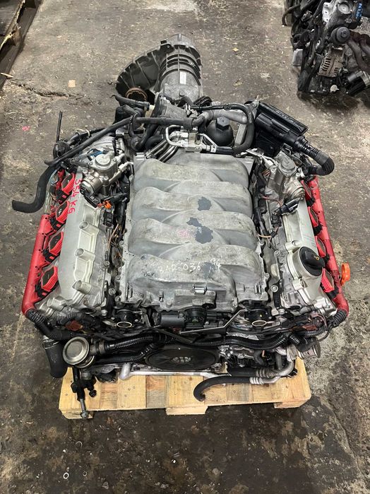 Двигатель Audi Q7 BAR 4.2 FSI