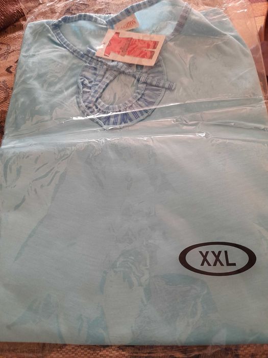 1 Pijama noua dama XXL de vara 1buc iarna XXL dama bleu 2 maieuri mar52/3XL