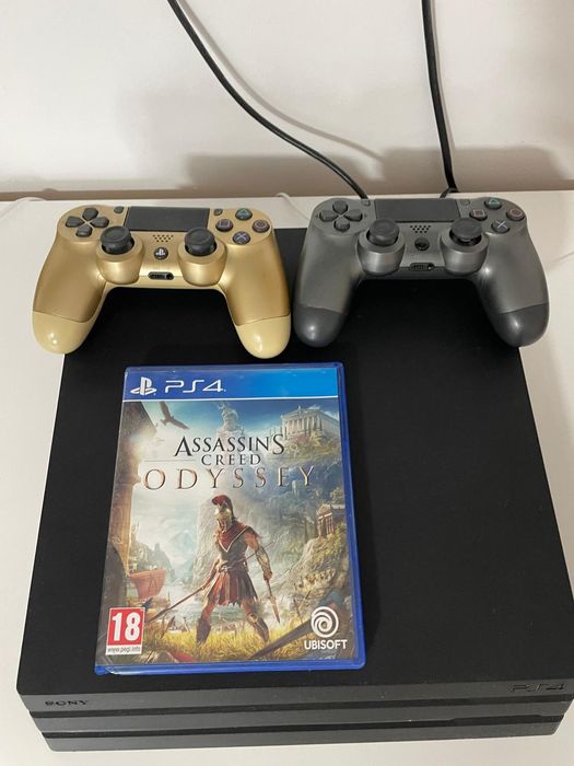 Vând PlayStation 4 Pro 1Tb