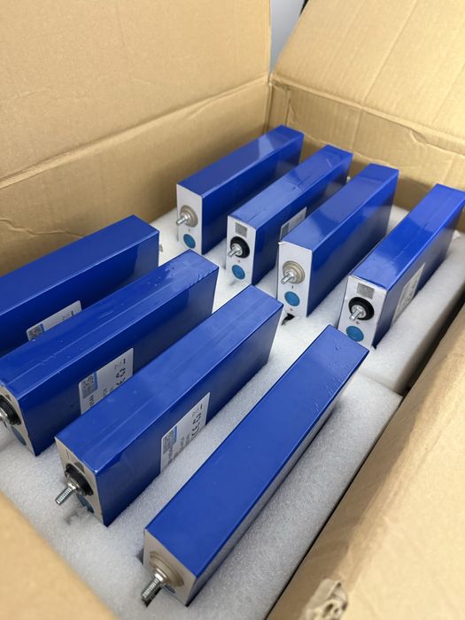 8 Baterii fotovoltaice Lifepo4 - 105 Ah, 3.2V
