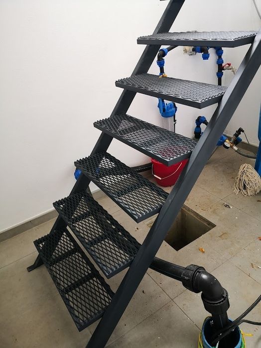 Scari metalice, structura pentru scara de lemn