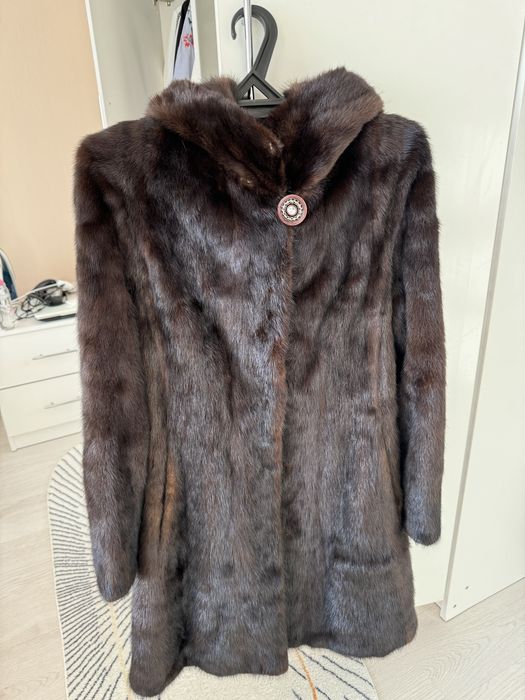 Продам норковую шубу