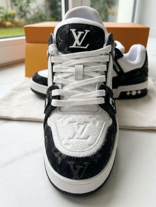 Adidasi LV Trainers Clasic - Negru-Alb - FULL BOX - Calitate PREMIUM