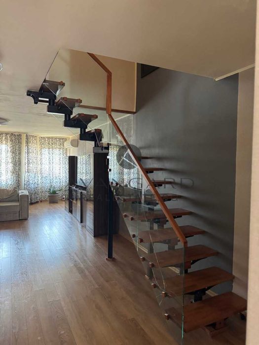 Продава се Мезонет в Пловдив, Център - 169 кв.м за 1781 €/кв.м - Снимка #1