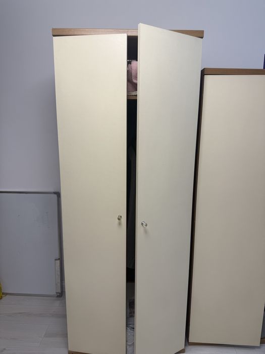 шкафы срочно продаю